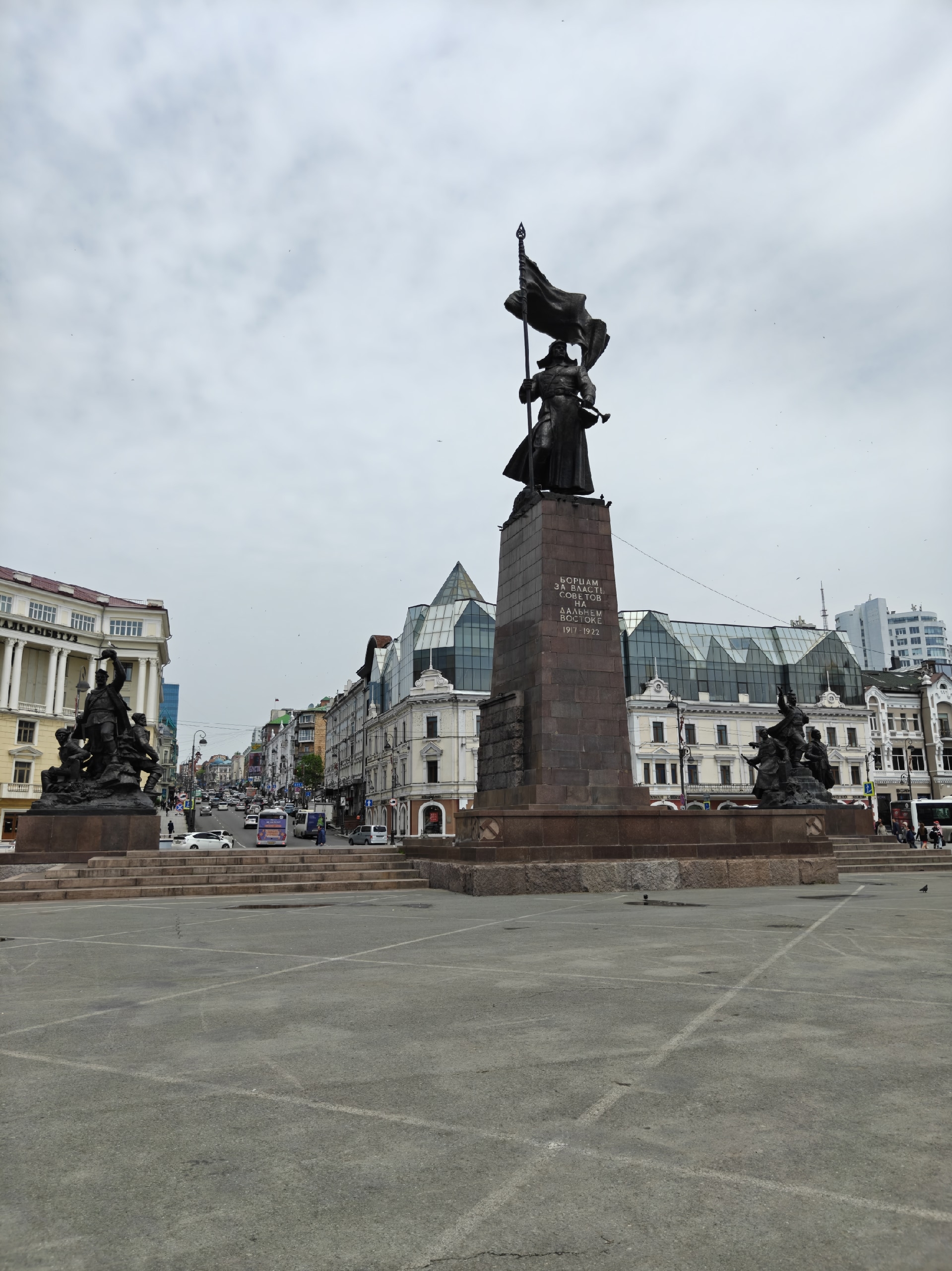 Обзорная экскурсия по Владивостоку (пешеходная)
